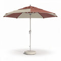 Sonnenschirm mit einem Durchmesser von 250 cm in rot und beige aus robustem Polyester